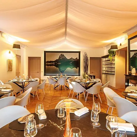 Otel Navarre 5*